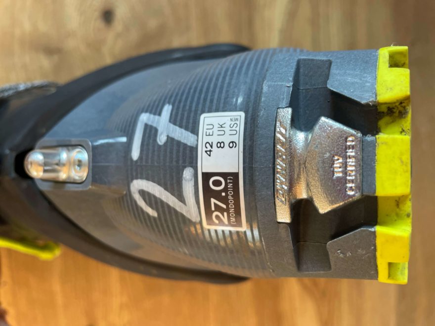 Pata přišroubovaná zevnitř boty - Dynafit