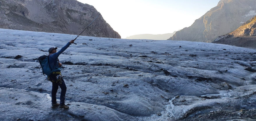 Náročný traverz čtyřtisícovek Schreckhorn a Lauteraarhorn ve Švýcarsku