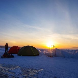Přechod zamrzlého Bajkalu – pět dnů v objetí ledové pouště