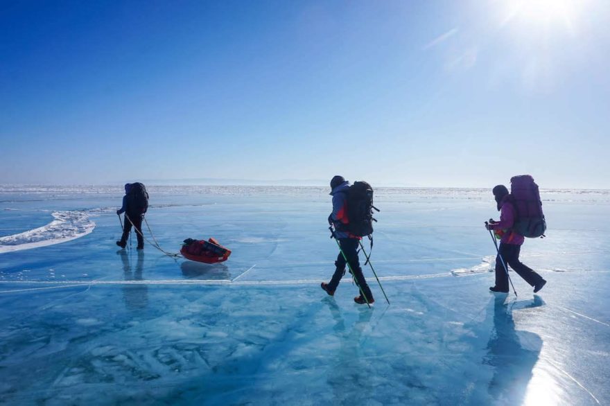Přechod zamrzlého Bajkalu – pět dnů v objetí ledové pouště