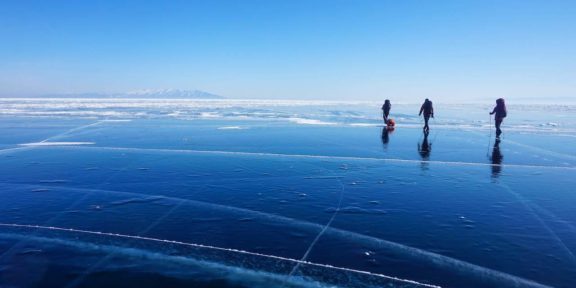 Přechod zamrzlého Bajkalu – pět dnů v objetí ledové pouště