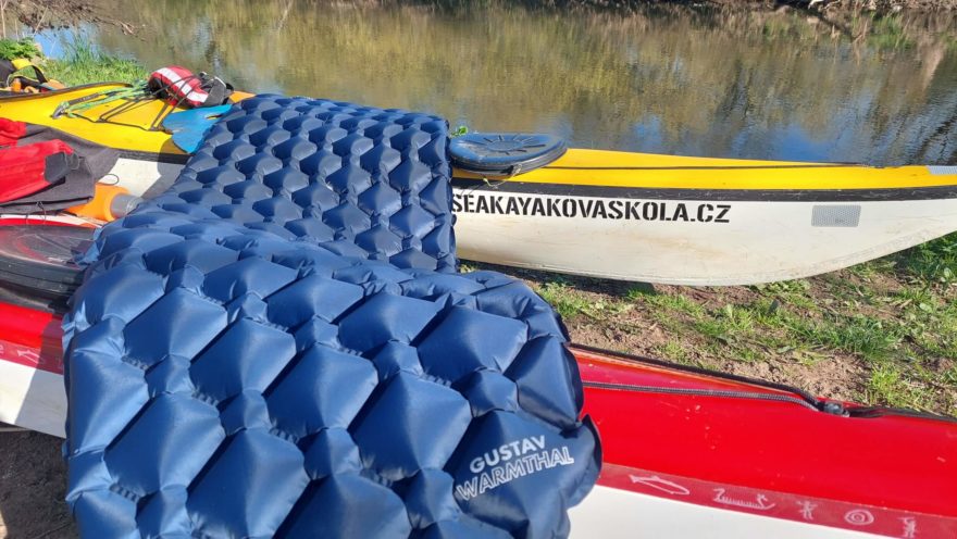 Označení karimatky na spodním okraji - WARG GUSTAV WARMTHAL