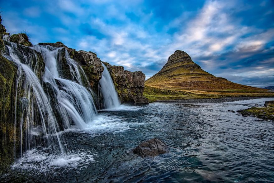 Vodopád Kirkjufell, Island.