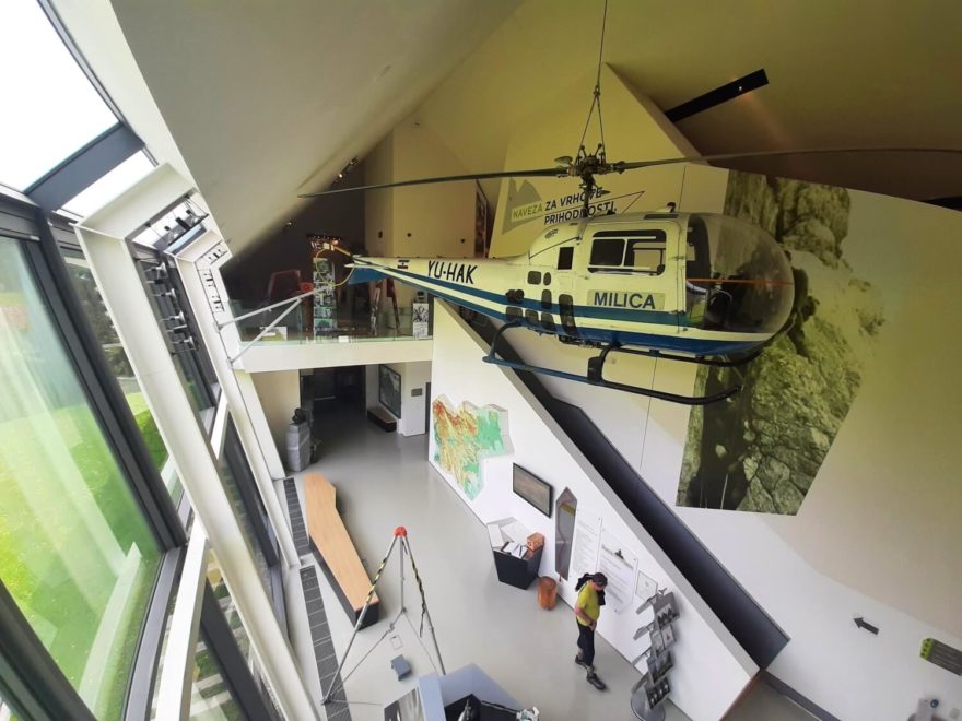 Muzeum horolezectví (Slovenski planinski muzej, Slovenian Alpine Museum) v Mojstraně. V muzeu si můžete vyzkoušet, jaké je to zažít bouřku na Triglavu!