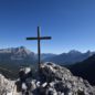 Pěšky a po skalách přes vrcholky Dolomit