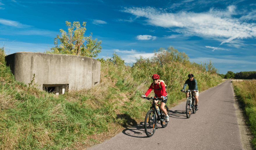 Eurovelo 13, nad Hanušovicemi, Českem na kole s portálem Stezky.cz