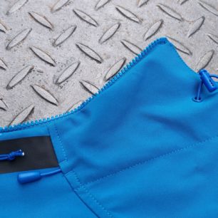 Detail stahování kapuce bundy NORTHFINDER 3L JIMMY