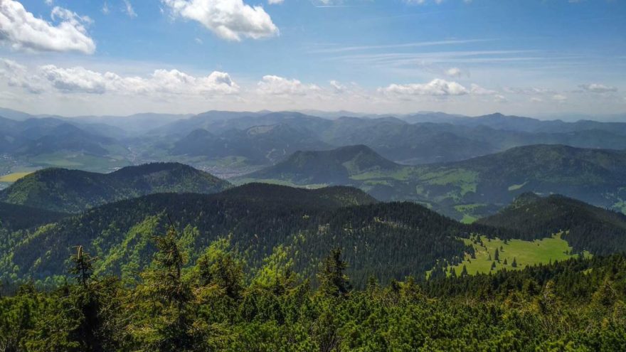 Pohled na Ružomberok a Velkou Fatru, Slovensko