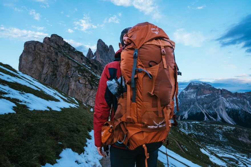 Outdoorový batoh dostává na horských túrách zabrat. Zaslouží si proto dobrou údržbu.