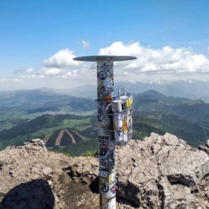 Vrchol Velkého Choče s Tatrami v pozadí, Slovensko