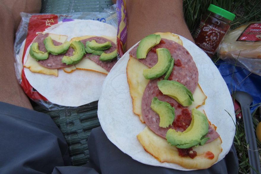 Pšeničné placky – dá se na ně namazat nebo do nich zabalit téměř cokoliv a můžete být hodně kreativní.