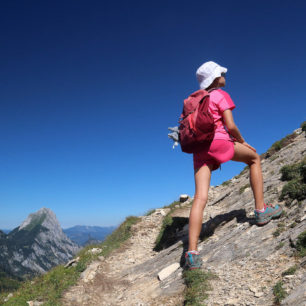 Výstup na Lugauer, 2217 metrů vysokou horu v Ennstalských Alpách ve Štýrském Rakousku, je vhodný pro děti, které jsou zvyklé na pohyb v horách