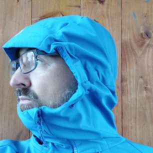 Boční pohled na kapuci bundy NORTHFINDER 3L JIMMY