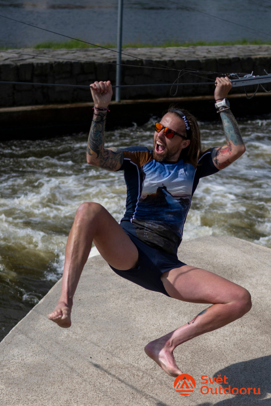 CRAZY IDEA - italská, designově velmi výrazná značka se špičkovými funkčními vlastnostmi pro běh, outdoor, lezení i skialp