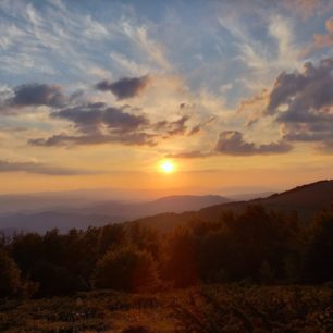 Západ slunce pod Orlov kamen, Srbsko