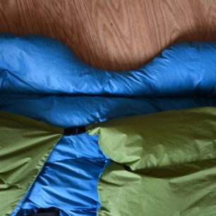 Pohled na zateplovací límec z vnitřní strany - TOPQUILT ANURA A185