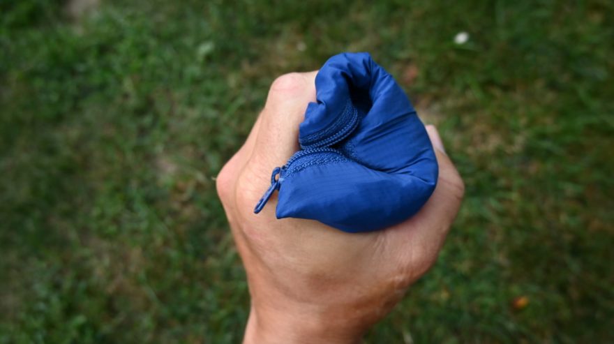 Sbalená bunda ZULU WINDTRAIL zabere minimum místa