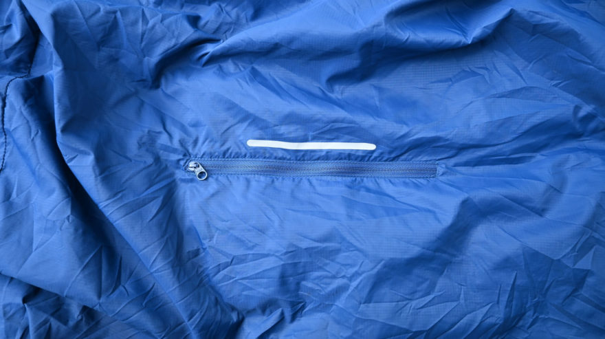 Zadní kapsa pro zabalení bundy s reflexním prvkem - ZULU WINDTRAIL