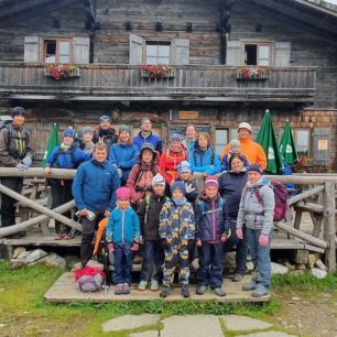 Složení letošní výpravy do Schladmingských Alp - 13 dětí a 7 dospělých