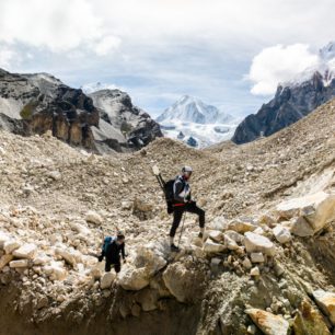 Benedikt "Bene" Böhm a Prakash Sherpa, Himlung Himal v Nepálu.