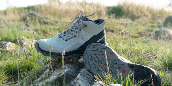 RECENZE: SALOMON OUTPULSE MID GORE-TEX – LEHKÉ TREKOVKY