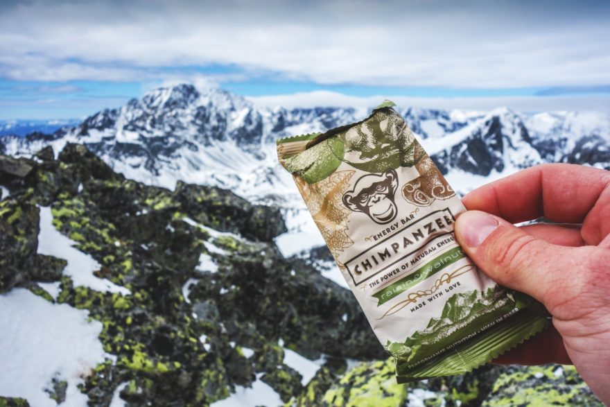 Energetická tyčinka s rozinkami a vlašskými ořechy, Chimpanzee.