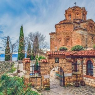 Malebné město Ohrid v Severní Makedonii