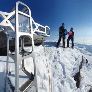 Vrcholové foto na Dufourspitze, nejvyšší hoře Švýcarska