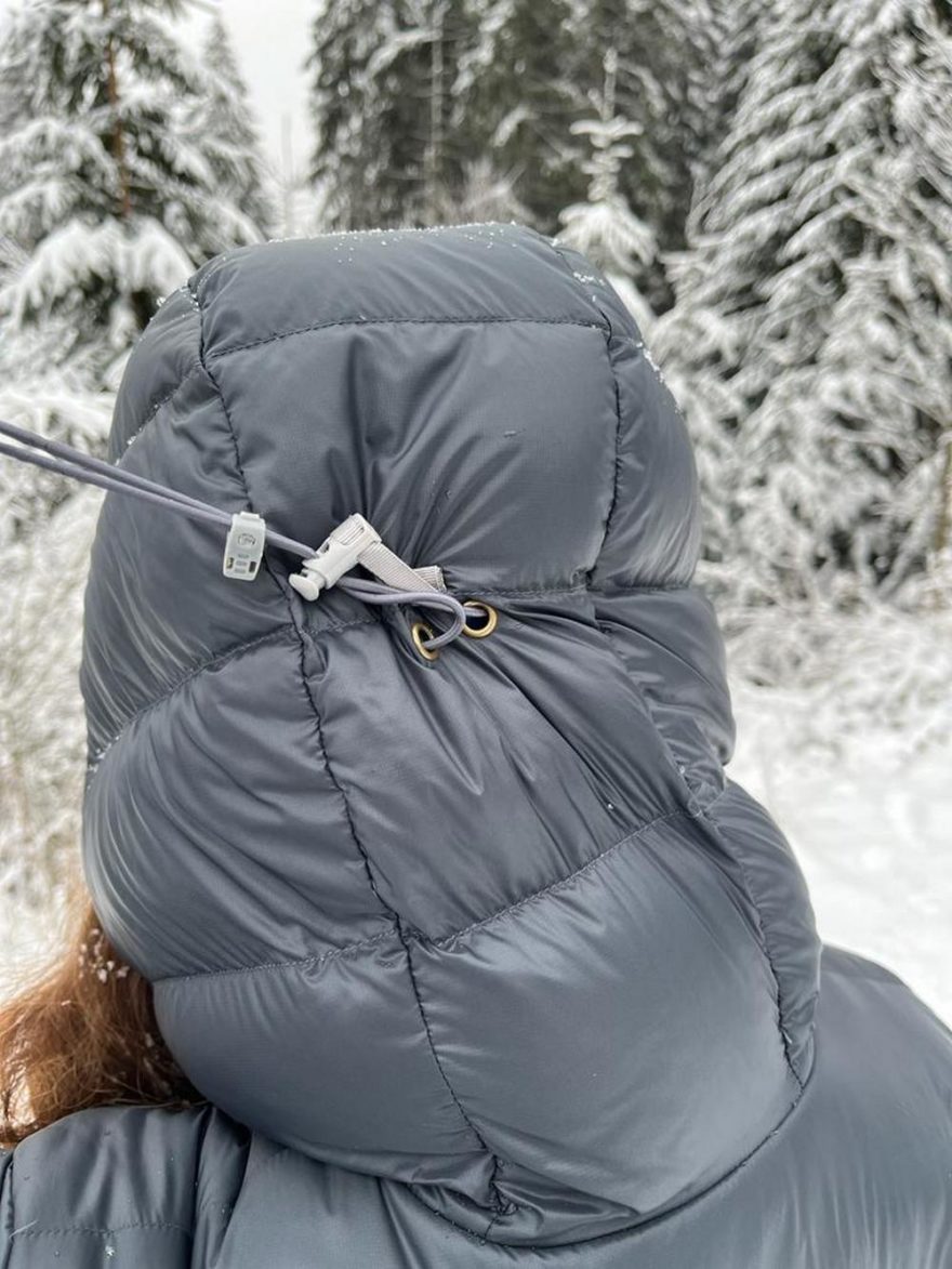 Sir Joseph Opal Lady Parka - Detail kapuce se zadním stahováním © Zdeněk Beneš