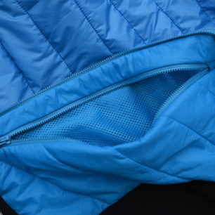 Více než 25 cm dlouhá kapsa na bundě NORTHFINDER OHNISTE