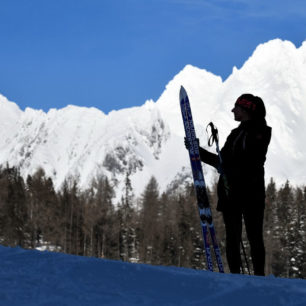 Největším areálem bežeckého lyžování v Tatrách je Štrbské Pleso se sedmi upravovanými okruhy.