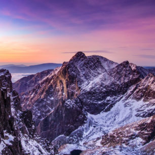 Během zimní uzávěry ve Vysokých Tatrách (1.11.-14.6.) jsou nepřístupné především turistické stezky v nejvyšších polohách.