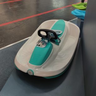 Bob s volantem od značky Plastkon, ISPO 2022.