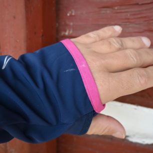 Detail zakončení rukávu bundy NORTHFINDER OPALENA