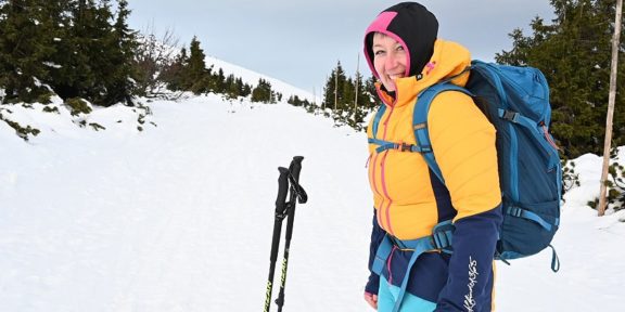 RECENZE: NORTHFINDER OPALENA – LEHKÁ DÁMSKÁ ZATEPLUJÍCÍ BUNDA