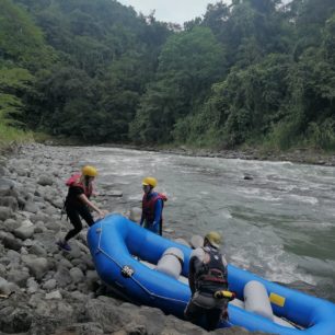 Dvoudenní splutí řeky Pacuare na raftu, Kostarika