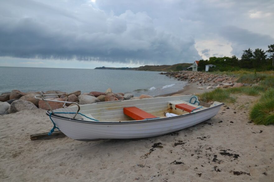 Pláže na jihovýchodním pobřeží Skåne, Švédsko.