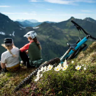 Hochalm Trail. Saalbach Hinterglemm - největší rakouský bike region - nabízí požitek z jízdy pro bikery všech úrovní. Kitzbühelské Alpy, Rakousko.
