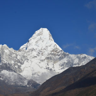 Ama Dablam má pověst nejkrásnější hory v oblasti Mount Everestu