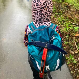 Když nás při výletě Litovelským Pomoravím zastihl silný déšť, udržely oba dětské batohy Boll vybavení v suchu, a navíc i rychle uschly.