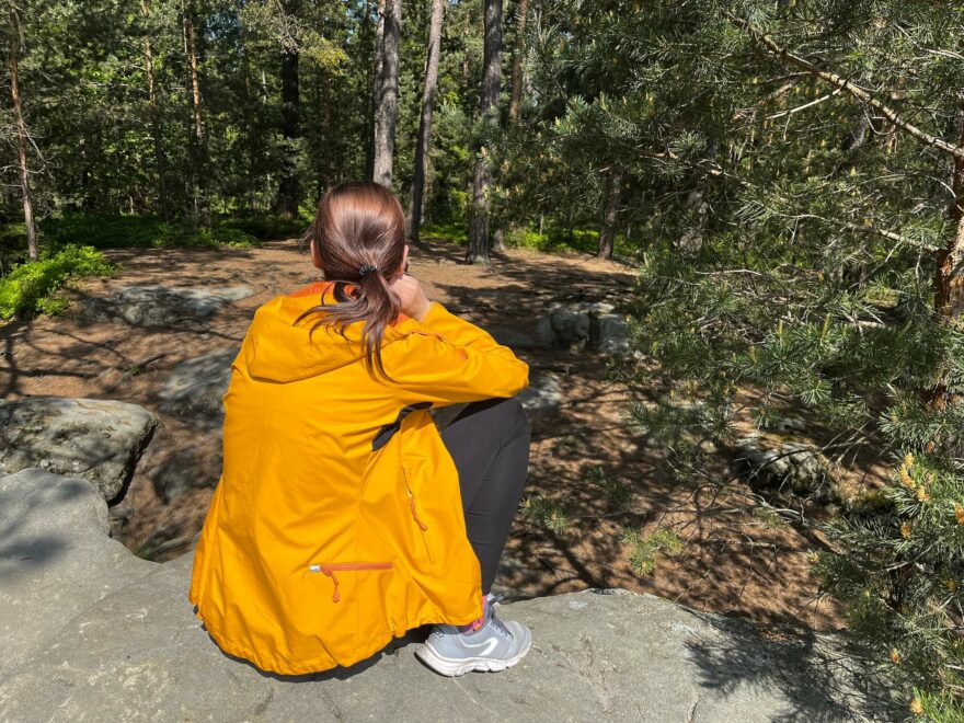 Detail zadní kapsy bundy Ferrino Ural Jacket.