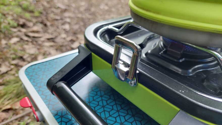 Klip na zajištění složeného vařiče a masivní madlo na přenášení - MEVA DUAL COMPACT