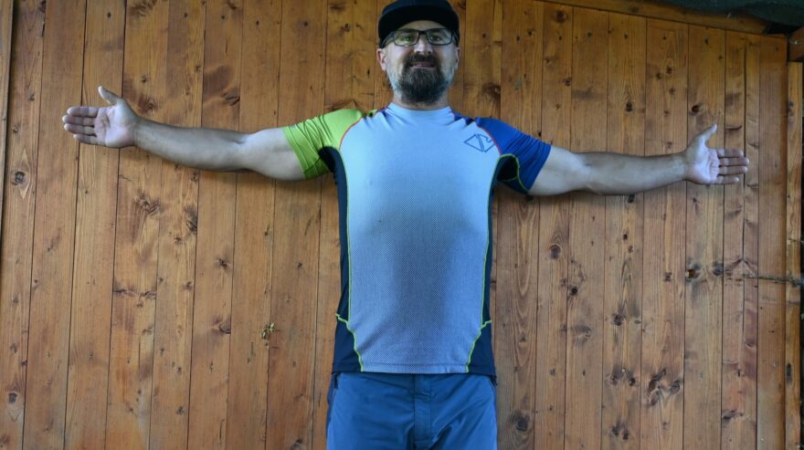 Triko CRAZY T-SHIRT ACCELERATION MAN - velikost L - výška postavy 173 cm