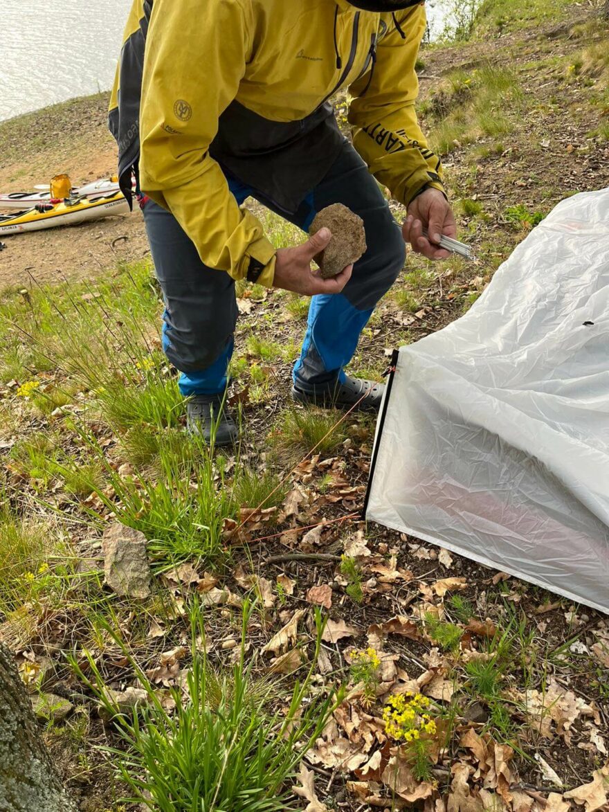 Fixace nožní části stanu FORCLAZ TARP MT 900