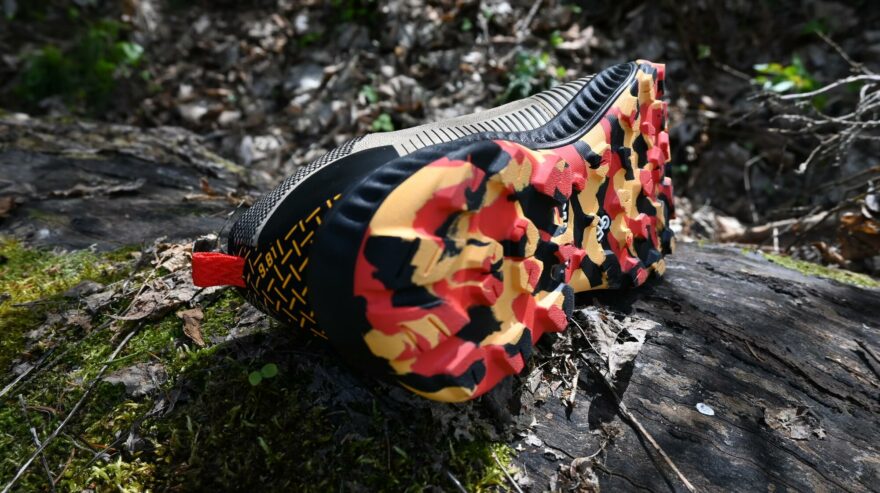 Podrážka se nezalekne ani horšího terénu - GARMONT 9.81 PULSE