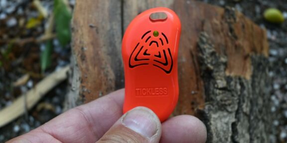 SOUTĚŽ: Vyhraj odpuzovač klíšťat Tickless a vyraz do přírody bez obav UKONČENO