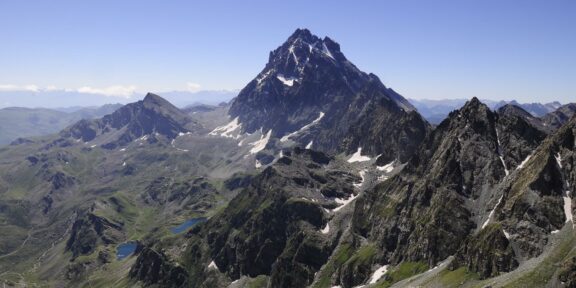 Výstup na osamělý štít Monte Viso: nejvyšší horu Kottických Alp