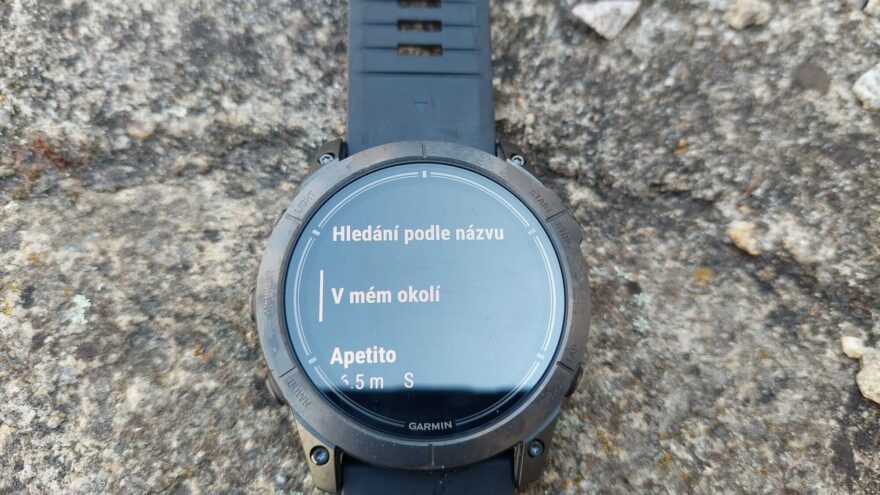 Hledání Jídla a pití dle aktuální polohy - GARMIN EPIX PRO