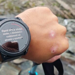 Tuhle hlášku moc často na hodinkách GARMIN EPIX PRO neuvidíte
