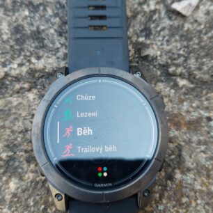 Výběr ze sportovních aktivit je široký - GARMIN EPIX PRO